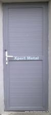 XM1.2: Usa spatiu tehnic - realizata din profile metalice si izolare termica ISOPAN